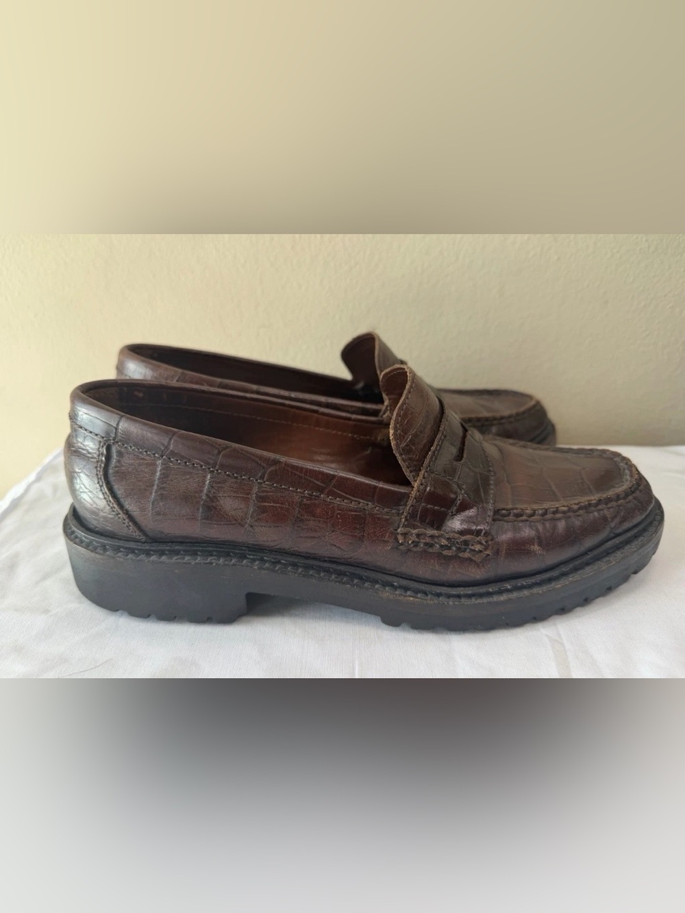 Vintage Polo sport by Ralph Lauren Brown Croc-Embossed Leather Women's Loafers